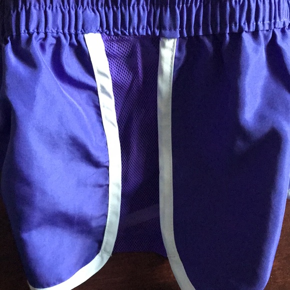 No Boundaries shorts - Picture 2 of 4